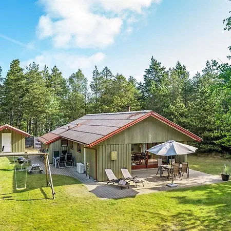 Prázdninový dům Yngvy - 1-3km From The Sea By Interhome *