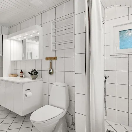 Yngvy - 1-3km From The Sea By Interhome Blåvand