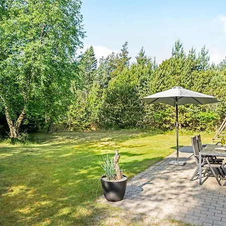 Yngvy - 1-3km From The Sea By Interhome Vakantiehuis