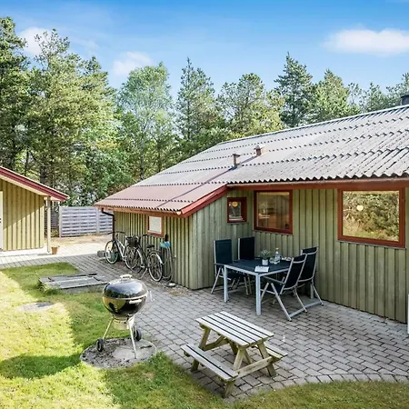 Yngvy - 1-3km From The Sea By Interhome