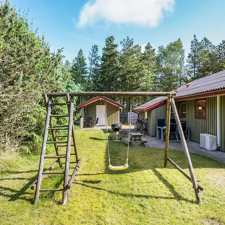 Yngvy - 1-3km From The Sea By Interhome Vakantiehuis *