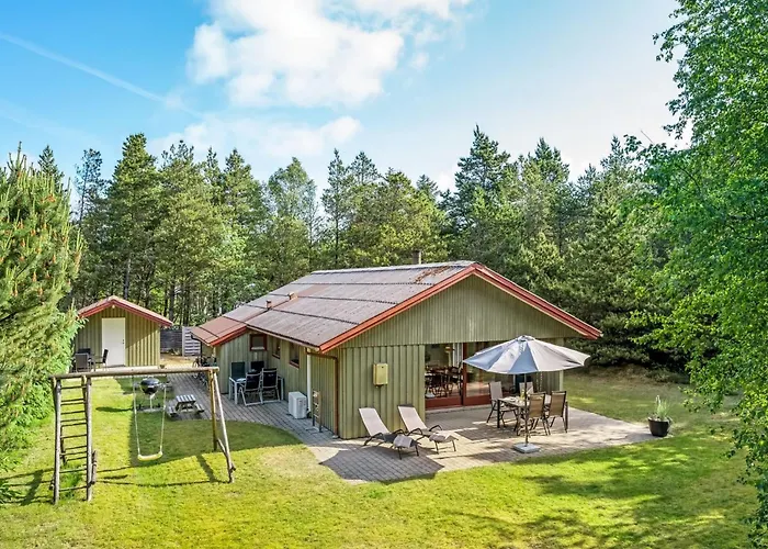 Feriehus Yngvy - 1-3km From The Sea By Interhome *