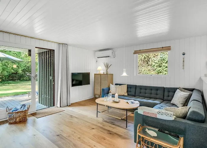 Feriehus Yngvy - 1-3km From The Sea By Interhome Blåvand