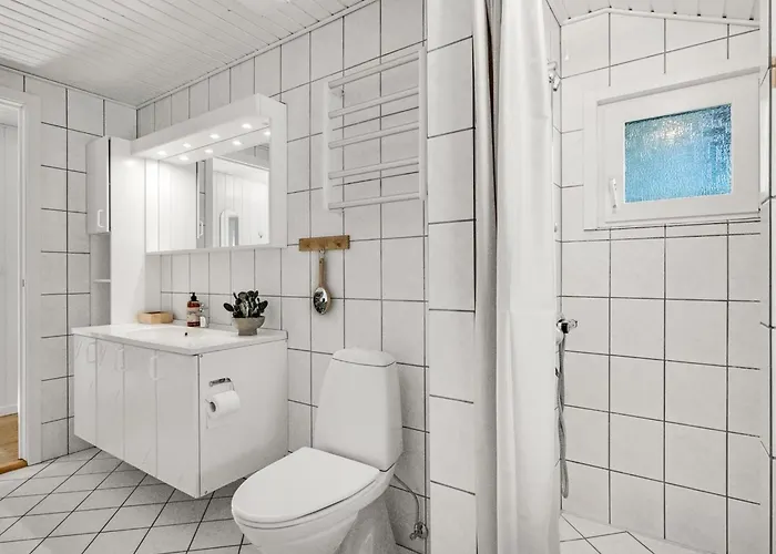 Yngvy - 1-3km From The Sea By Interhome Blåvand