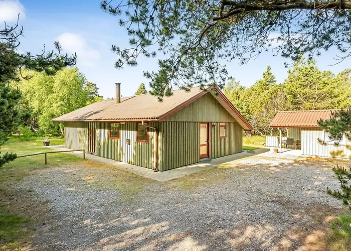 Feriehus Yngvy - 1-3km From The Sea By Interhome